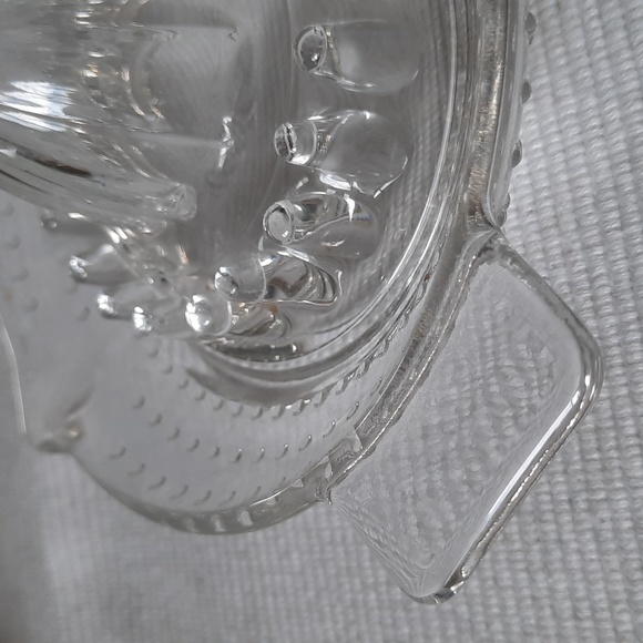 Vintage Pressed Glass Citrus Juicer with handle and spout - Picture 4 of 6